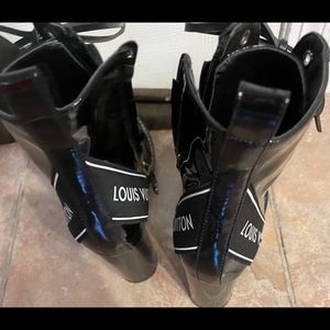 Black boots size 8.5